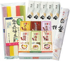 バラエティに富む商品の数々
