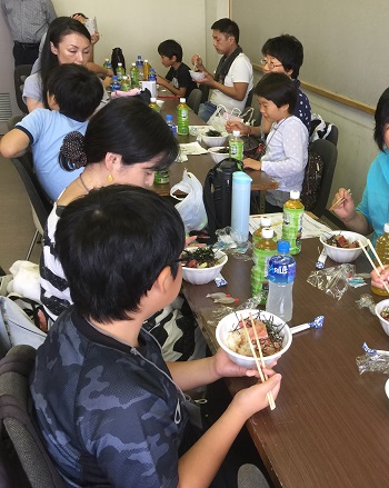 マグロ等丼の試食
