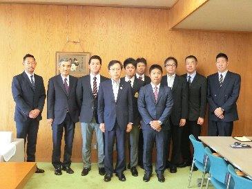 奈良学園大学硬式野球部が村井副知事を表敬訪問されました