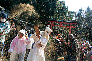 町指定無形民俗文化財　廣瀬大社の砂かけ祭
