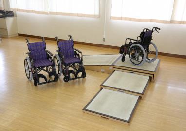 榛生昇陽　車椅子