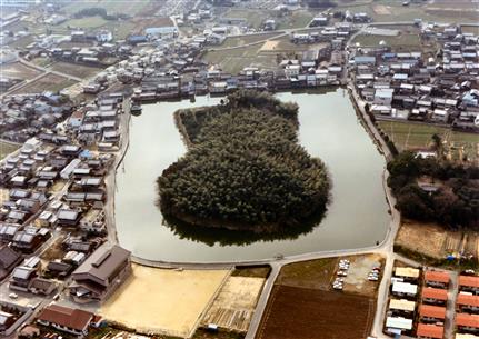 島の山古墳　前方部埋葬施設の調査　古墳　考古　遺跡