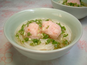 大和いも団子のにゅうめん