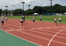 小学生陸上競技記録会の様子