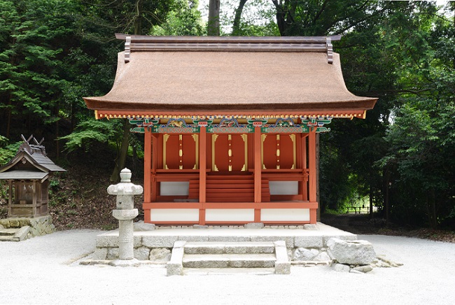 高鴨神社攝社東神社本殿　正面全景