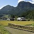 鎧岳・兜岳を望む曽爾高原の田園風景の画像