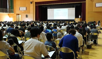 学校紹介の様子