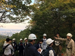 地元の方による説明