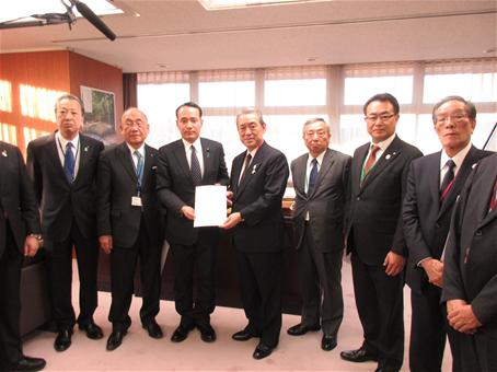 平成30年1月16日国土交通省簗政務官との手交