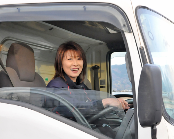 営業部 山岡 昌代さん