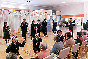 近隣の福祉施設でのクリスマス会