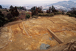 極楽寺ヒビキ遺跡