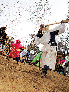 廣瀬大社の砂かけ祭(御田植祭)