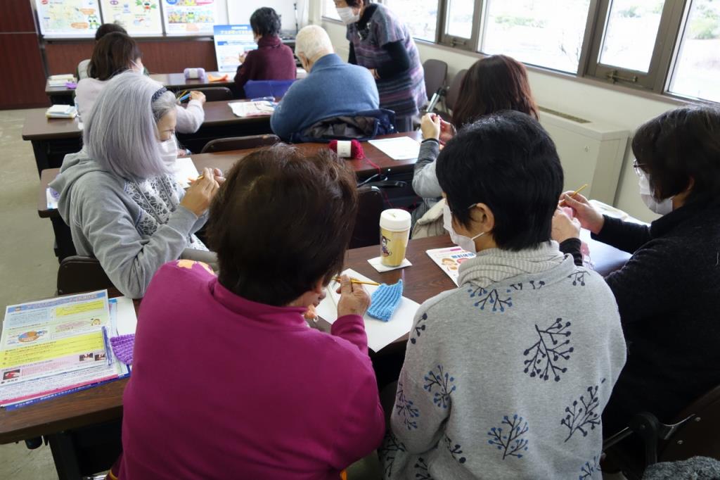 葛城市中央公民館アクリルタワシ体験講座