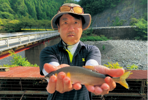 鮎の渓流釣り