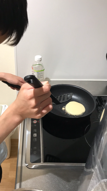 がんばってひっくり返します！