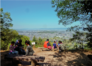 岳（だけ）のぼり