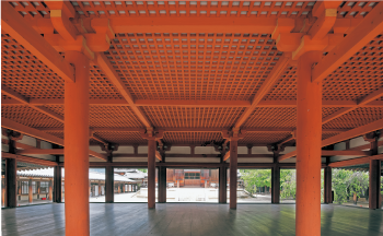 法隆寺東院礼堂  修理前  内部全景