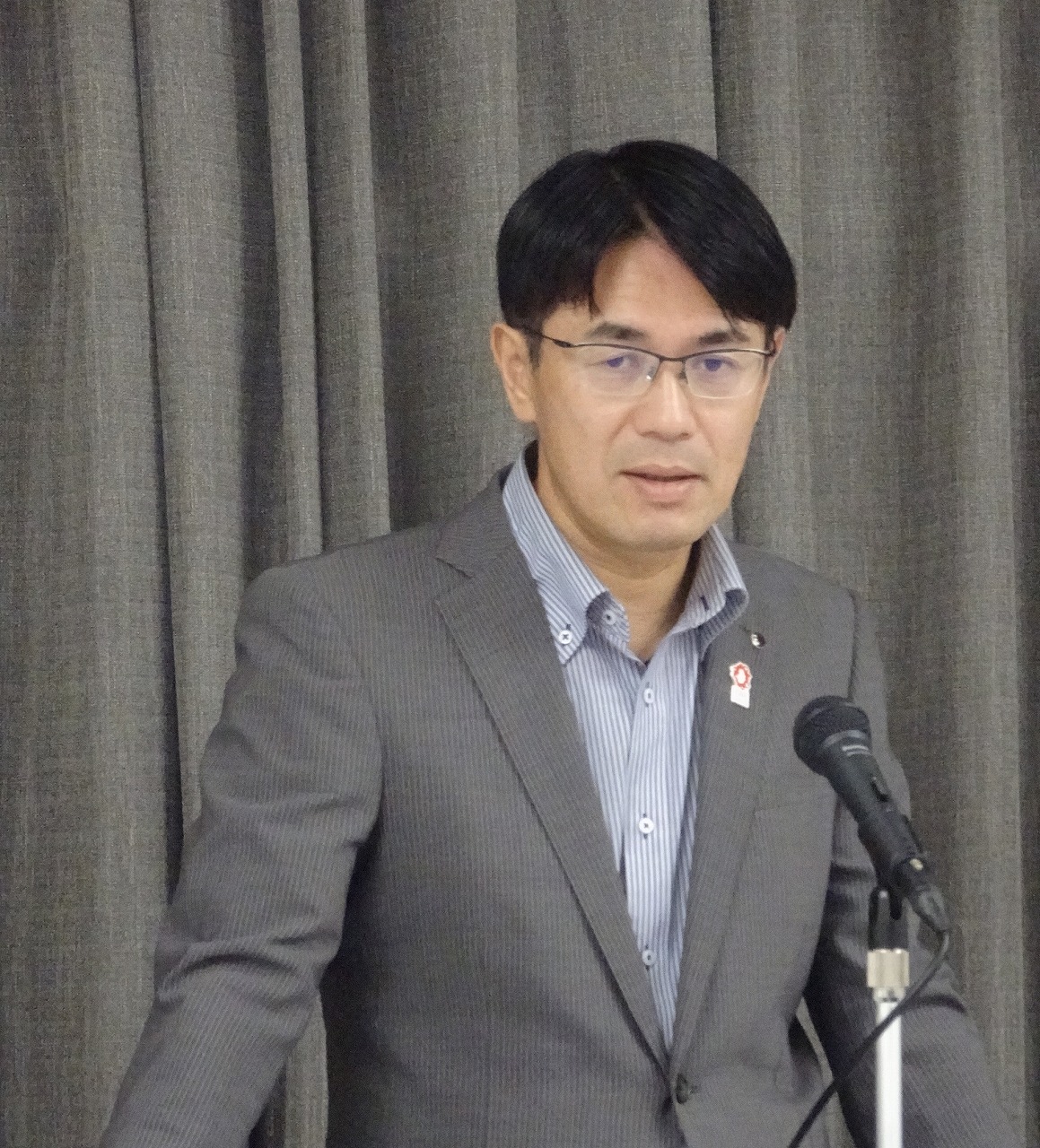臨時会見