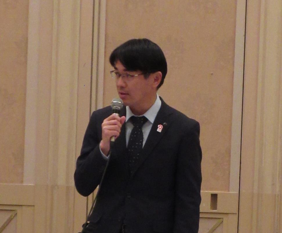 知事写真