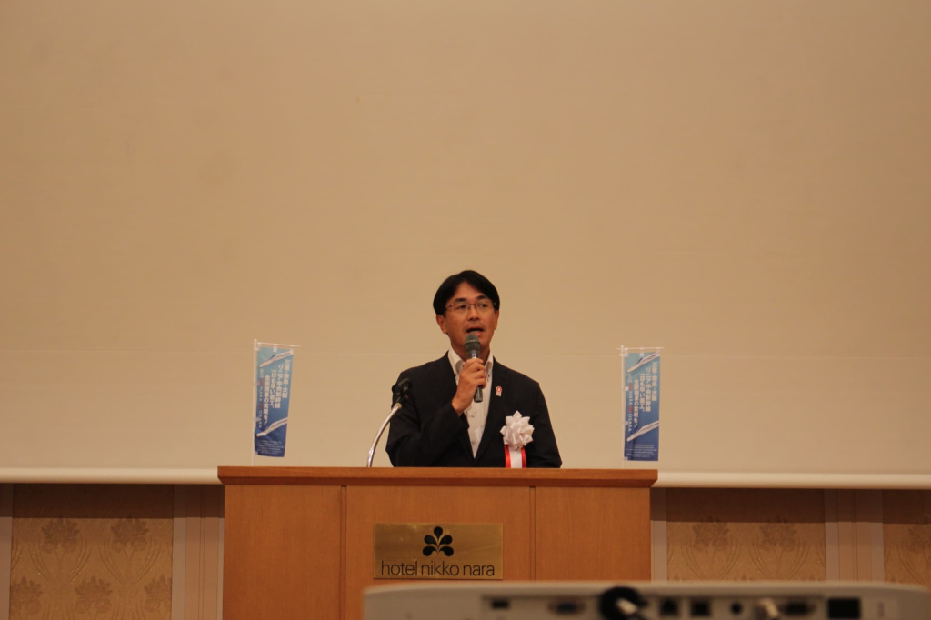 知事
