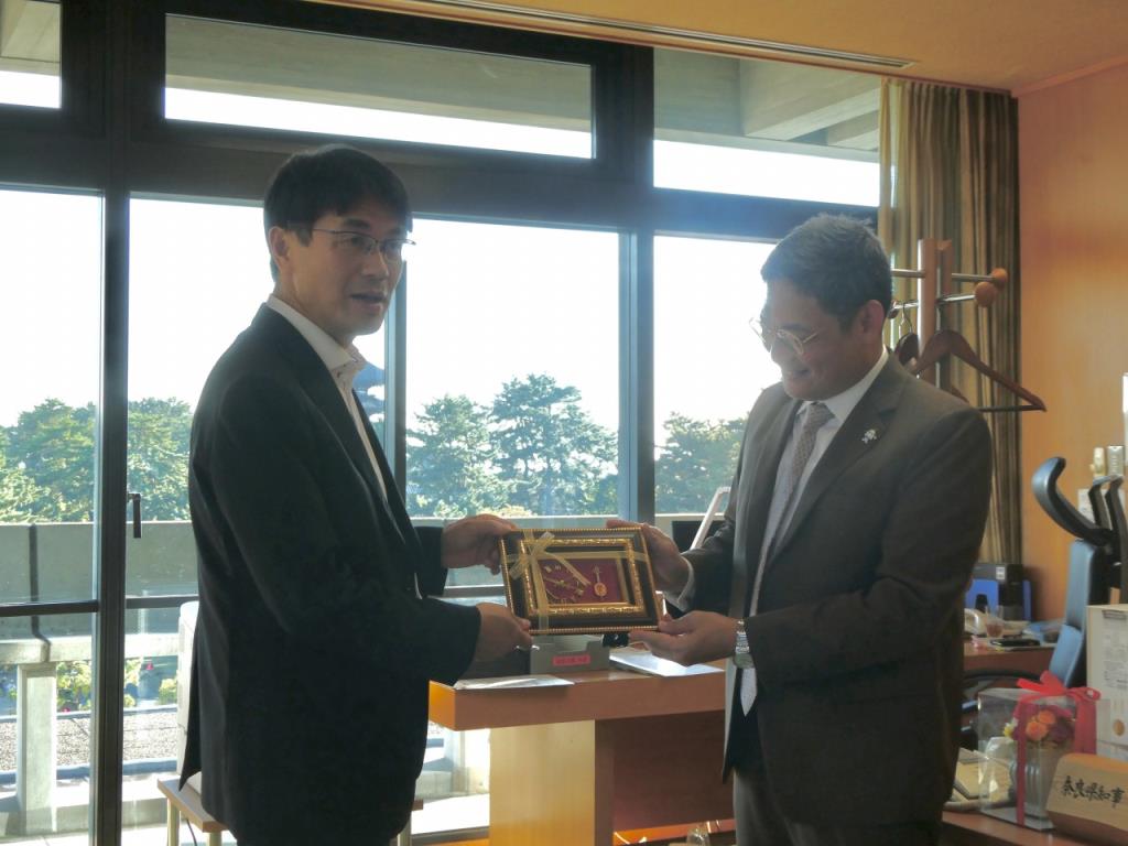 タイ王国大阪総領事館表敬訪問写真2