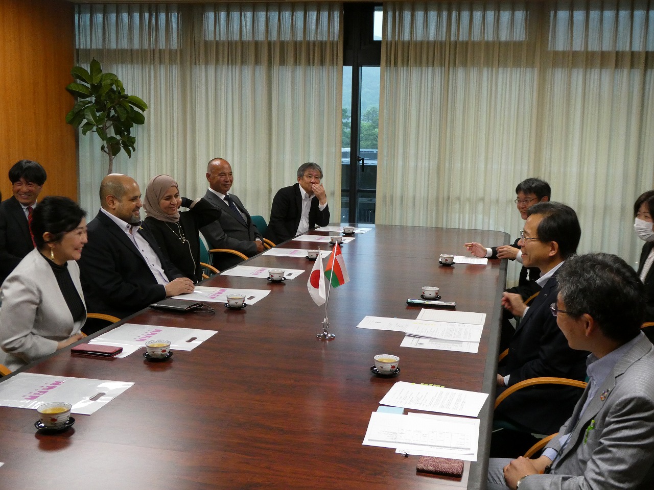 駐日オマーン・スルタン国特命全権大使表敬訪問写真1