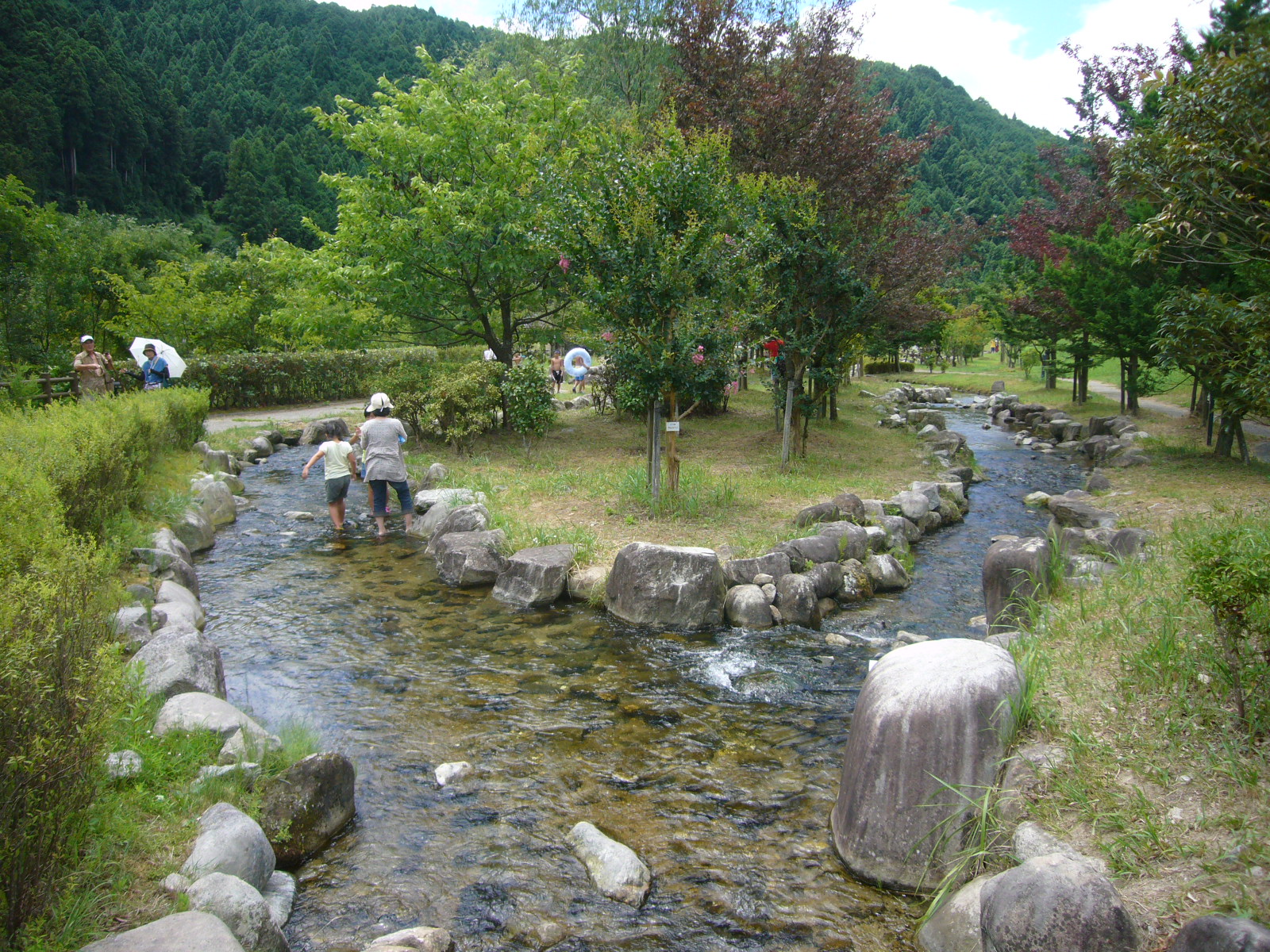 比奈知ダム親水公園