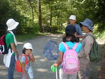 山の散策