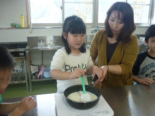 しっかり混ぜます