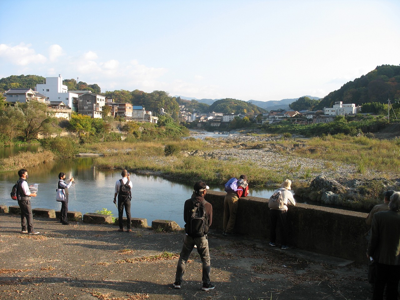 吉野川北岸より千石橋を臨む