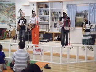 演奏中～♪