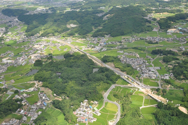 上空より供用区間を望む