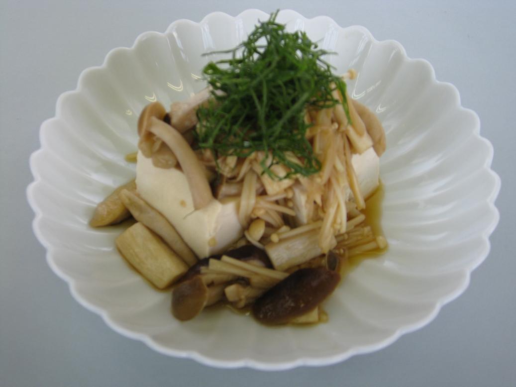 ピリ辛きのこ豆腐